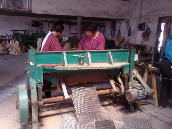 織網(wǎng)機(jī)